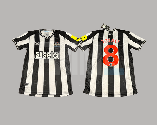 Newcastle United 2023/24 local versión aficionado